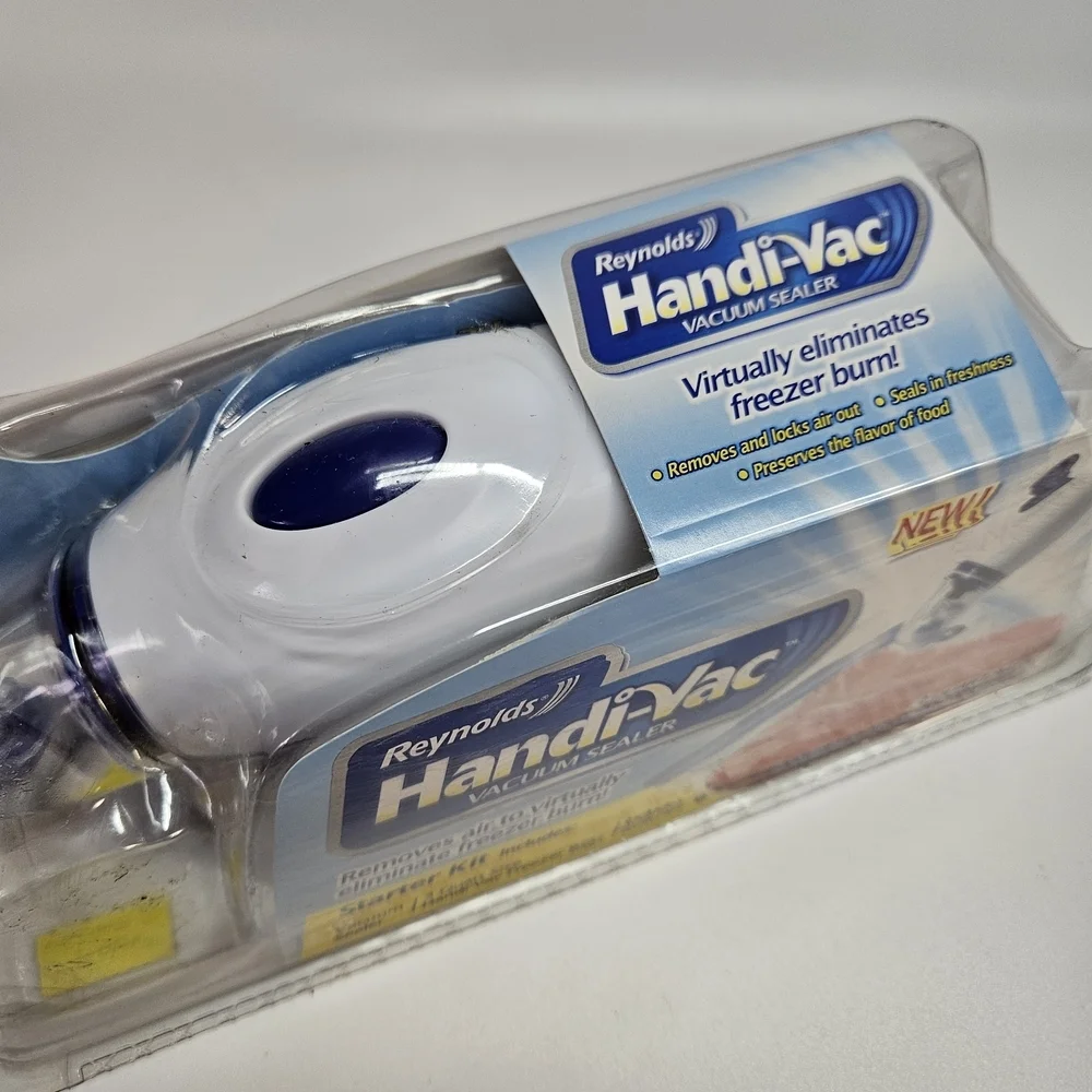 NEW Reynolds Handi-Vac Vacuum Sealer Starter Kit Set Includes Freezer Bags